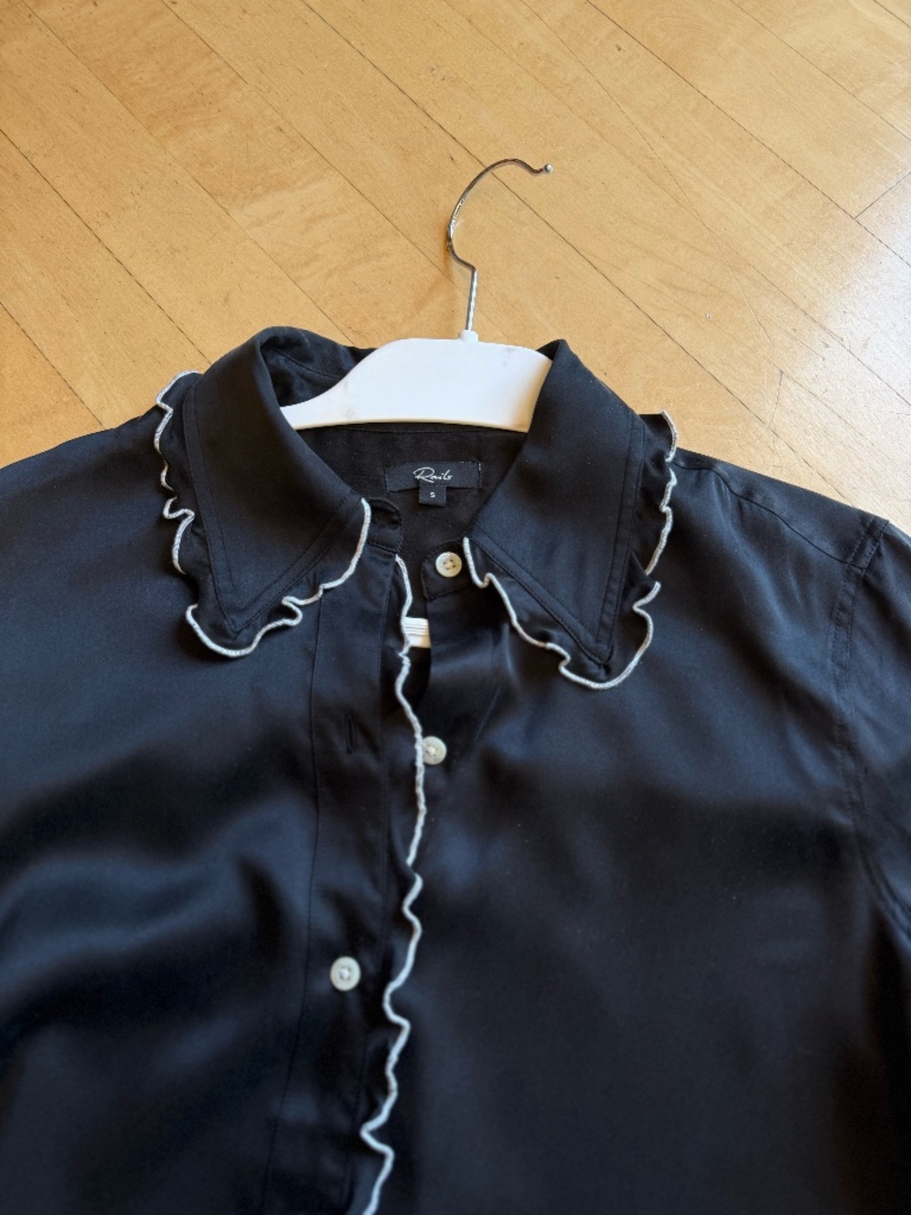 Rails Fia Black silk Button Down Shirt with White lettuce edging, S,  CB2676 - Picture 4 of 7